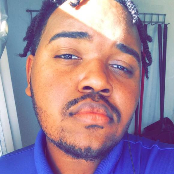 Meet your Posher, Devonte - Picture 1 of 1